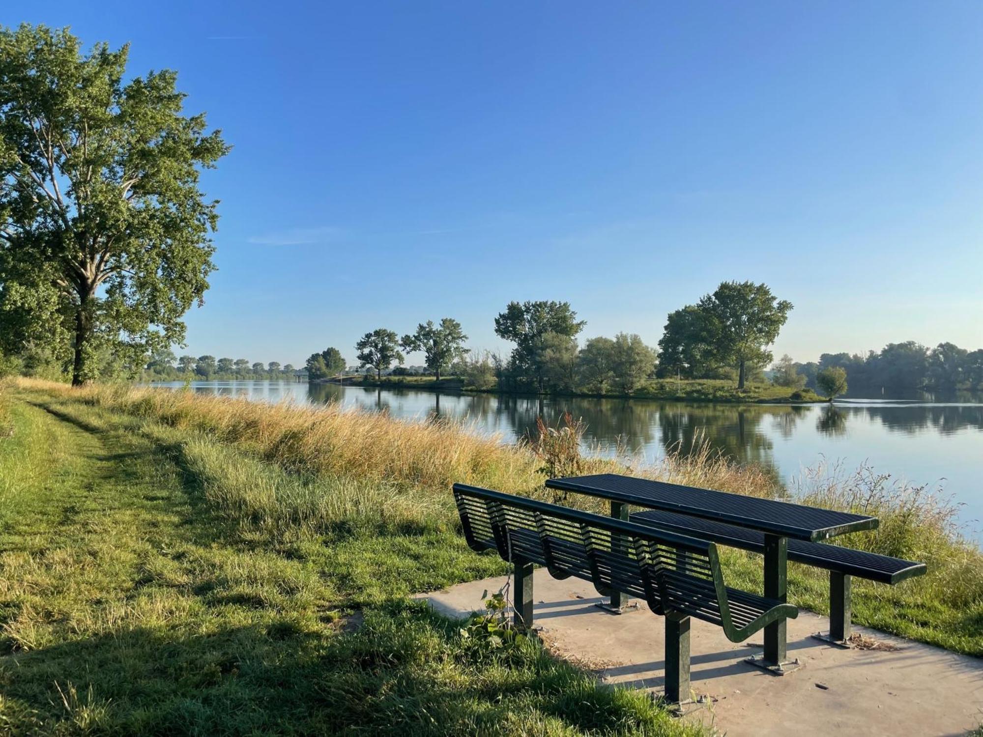 Bed and Breakfast Langs De Maas Boxmeer Exterior foto